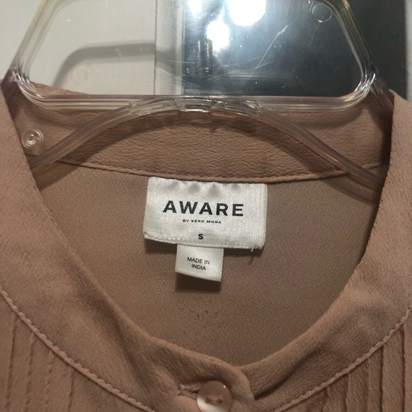 Girly Blouse 🌸 - Picture 3 of 3